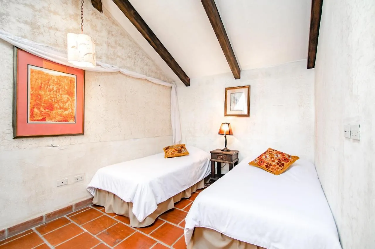 Casas Espiritu Santo Villa Antigua Guatemala